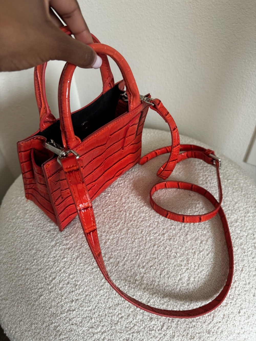 Brandon Blackwood Kuei Bag in red croc-embossed leather - Picture 7 of 8